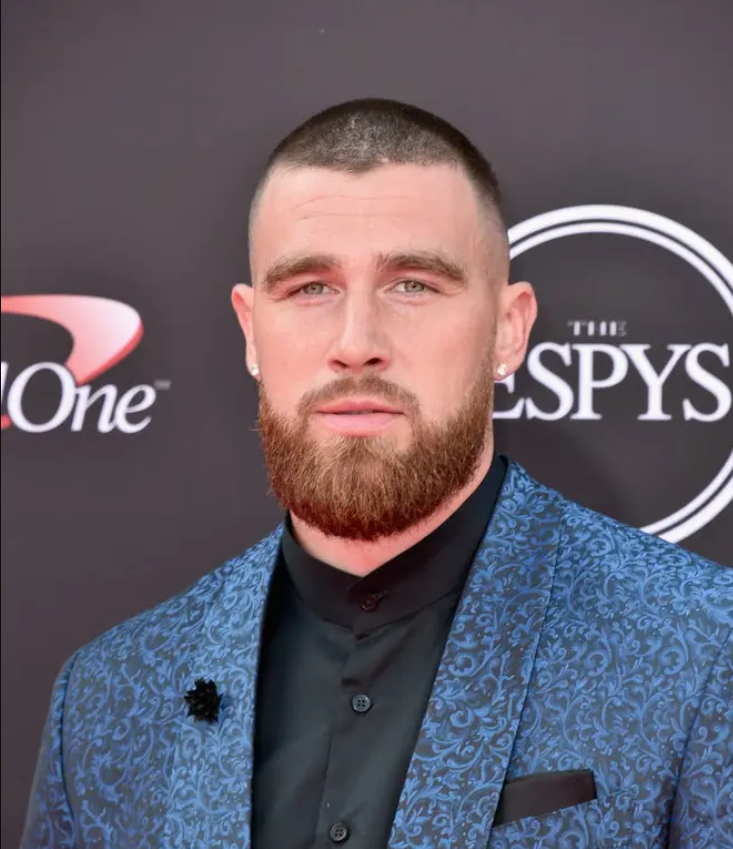 Travis Kelce Eye & Hair Color